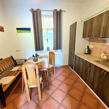 Uzkokolejky - Apartmany Strizovice Exterior photo